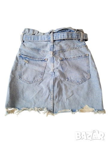 Дънкова пола Bershka, снимка 4 - Поли - 53175810