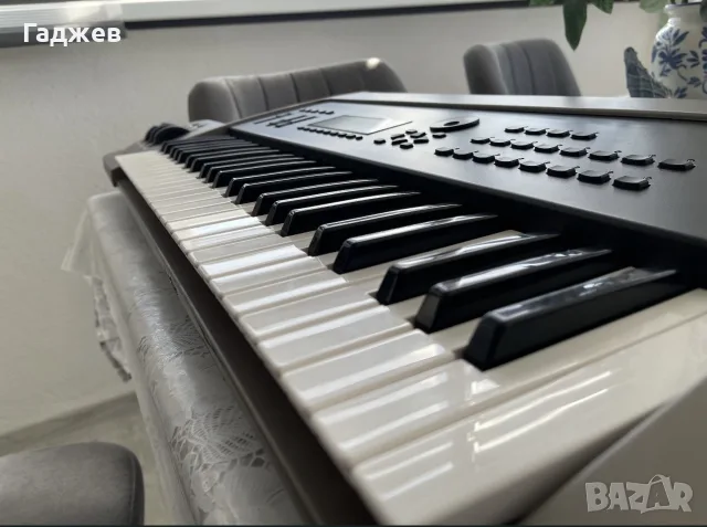 Yamaha LV7 v2 в отлично състояние 