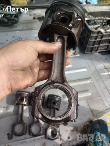 Бутало биела Пежо 807,607 ситроен ц8 ланчия федра 2.2хди код мотор 4HW 10DZ33, снимка 2 - Части - 50197912