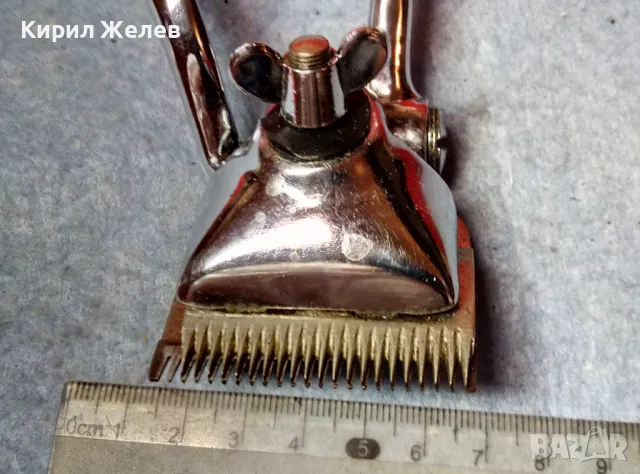 MADE in CHINA Стара МАШИНКА За ПОДСТРИГВАНЕ КЛАСИЧЕСКИ РЕТРО МОДЕЛ За КОЛЕКЦИЯ 48325, снимка 2 - Антикварни и старинни предмети - 47597919