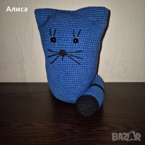 Коте, плетено на една кука