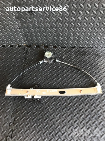 Регулатор за стъкло за предна дясна врата RHD за Mazda 6 (2002-2007)