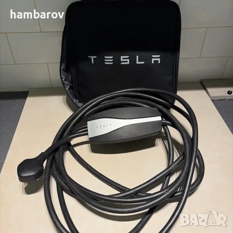 Оригинално мобилно зарядно на Tesla  Gen2- 220V, 13/32A до 7.3kW с калъф и адаптер за 13А от UK