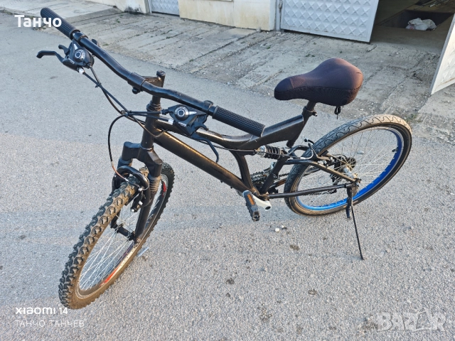 Страхотен велосипед 24 цола гуми Bachini с пълно окачване, снимка 2 - Велосипеди - 51850966