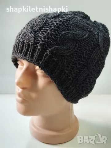 Дамска плетена шапка - 92