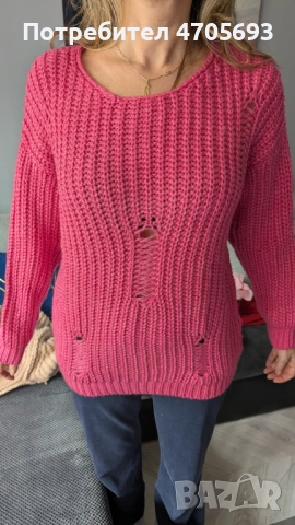 Дамски пуловер с 30% вълна, не е носен