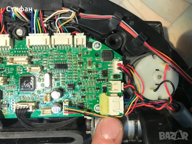 робот прахосмукачка батерии, аксесоари и консумативи, снимка 8 - Прахосмукачки - 50438772