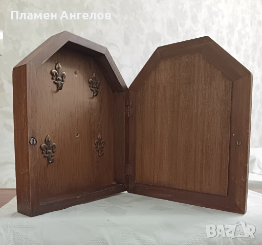 Винтидж кутия за ключове, масив дъб, огледало, месингов обков , снимка 9 - Антикварни и старинни предмети - 53790602