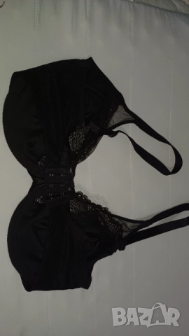 Triumph черен сутиен 75F, снимка 5 - Бельо - 51617567