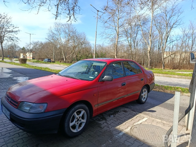 Продава Тойота Карина , снимка 7 - Автомобили и джипове - 53658643