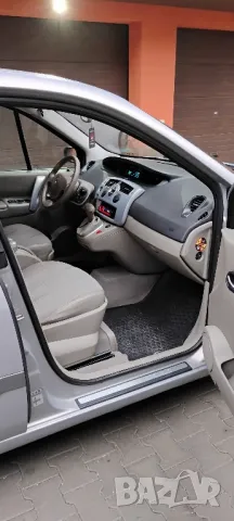 Renault Megan scenic automatic LPG, снимка 9 - Автомобили и джипове - 47889216