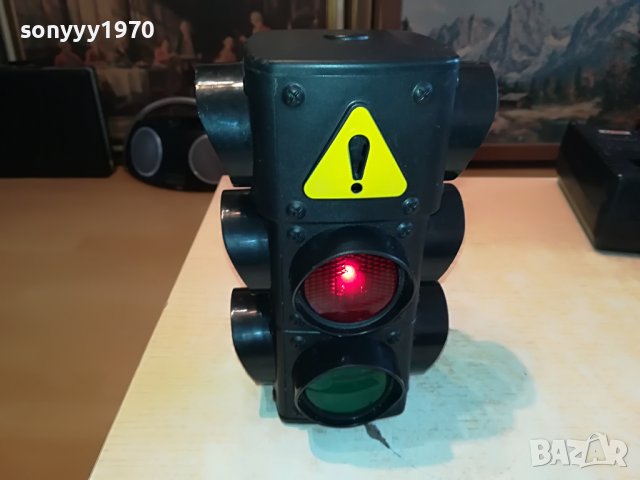 СВЕТОФАР 20СМ 1003231812, снимка 3 - Колекции - 39953507