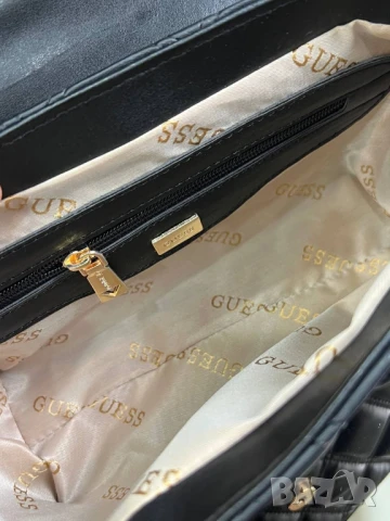 чанти guess , снимка 2 - Чанти - 50673092