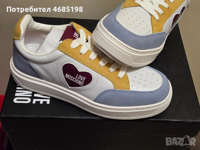 Чисто нови оригинални маратонки  Love Moschino 