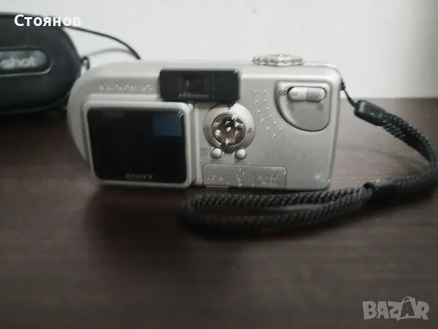 Камера SONY Cyber-shot DSC-P9 Japan , снимка 12 - Фотоапарати - 55982235