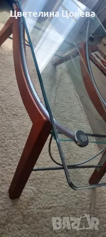 холна стъклена маса с дървен корпус , снимка 5 - Маси - 50181388