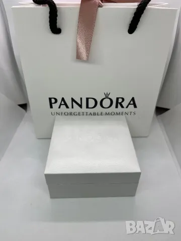 Оригинален Подаръчен Комплект Pandora/Пандора - Чантичка, Кутия, Сертификат и Полираща Кърпичка!, снимка 3 - Бижутерийни комплекти - 49448821