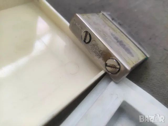 Продавам бензинова запалка cloric super Австрия , снимка 8 - Други ценни предмети - 47260700