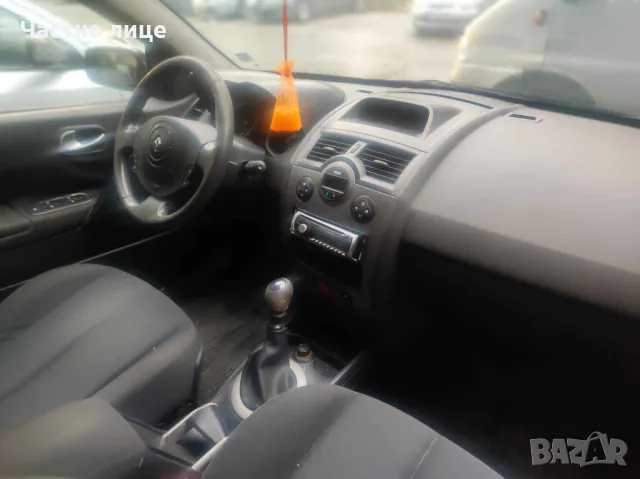 Renault Megane 2 Hatchback 1.9dci 120 к.с На части, снимка 6 - Автомобили и джипове - 49072795