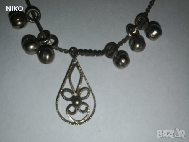 Продавам, Уникален, Ръчно изработен, Възрожденски Сребърен, комплект Синджир с Орнаментна детелина, снимка 5 - Колиета, медальони, синджири - 36245734