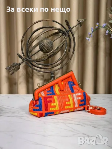 Fendi Дамска Чанта - Различни Цветове Код SEM-457