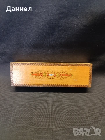 Пирографирана кутия за моливи