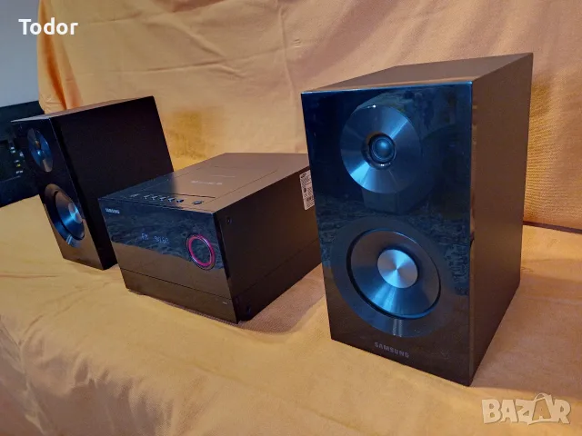 Продавам Mini Stereo уредба SAMSUNG MM-C330D., снимка 4 - Ресийвъри, усилватели, смесителни пултове - 56370118