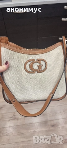 чанта gess оригинална, снимка 3 - Чанти - 53656398