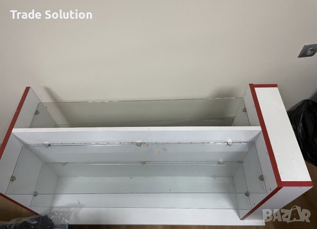 Продавам витрина етажерка, снимка 5 - Етажерки - 42690245
