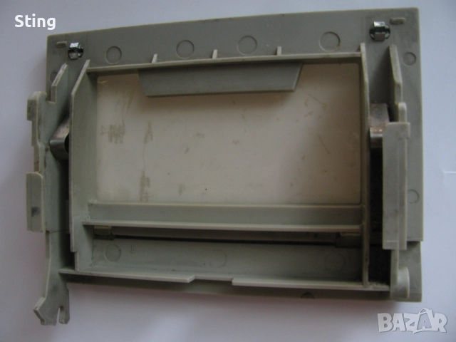 Hitachi trk 8180e  Капак  за  Касета , оригиналният, снимка 2 - Радиокасетофони, транзистори - 51674777