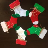 Коледни чорапчета за прибори / Коледна украса за маса , снимка 4 - Аксесоари за кухня - 34230317
