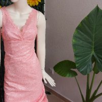 дантелена официална рокля с полугол гръб Нова в розово, снимка 1 - Рокли - 22961386
