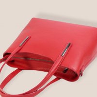 Голяма дамска чанта от естествена кожа в червено, снимка 3 - Чанти - 34680552