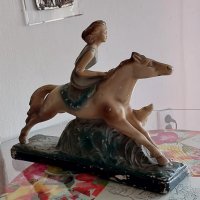 Голяма статуетка, много ефектна, с кон, куче, момиче, сцена, снимка 10 - Статуетки - 42598848