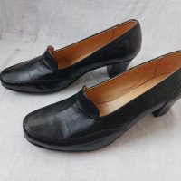Нови кожени български обувки, снимка 1 - Дамски обувки на ток - 42299755