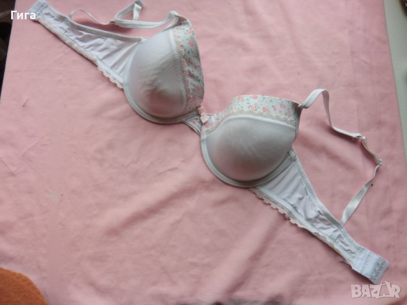 сутиен 75С със цветен бродюр, снимка 1