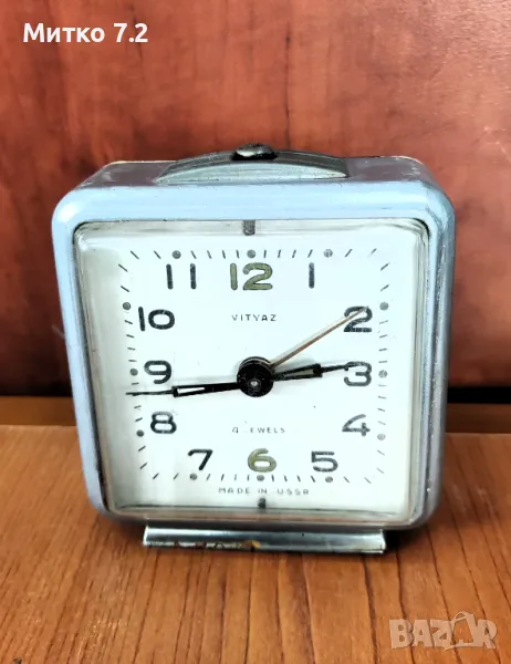 Стар Руски будилник-Витяз, снимка 1