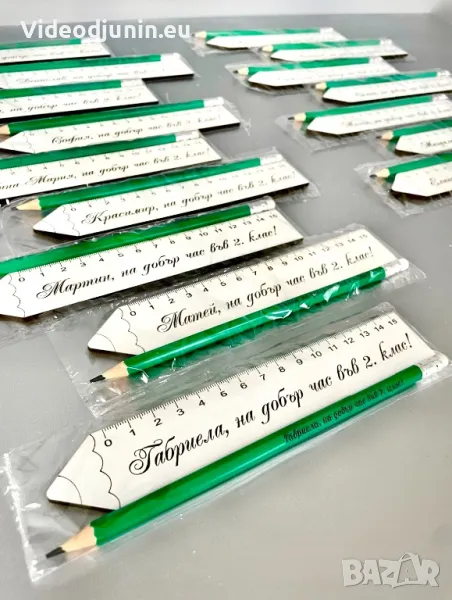 Ученически пособия- гравирана линия и молив, снимка 1