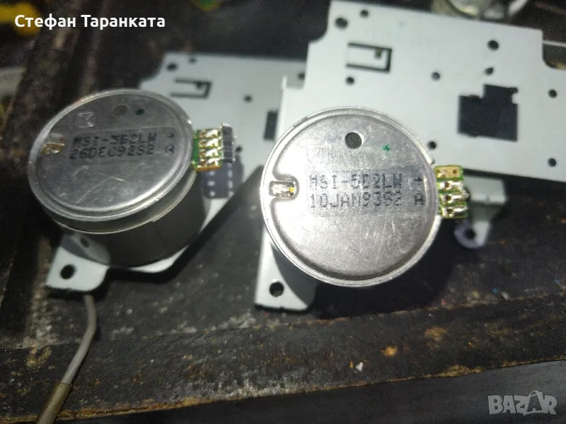 електро мотори от двукасетачен дек -M31-5B2LN, снимка 1