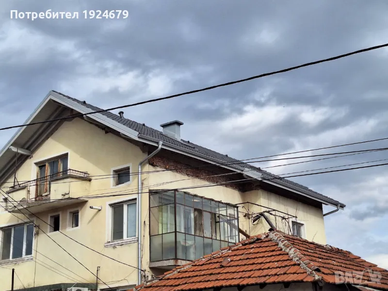 Просторен етаж от къща в тих район на Кюстендил ет.3, снимка 1