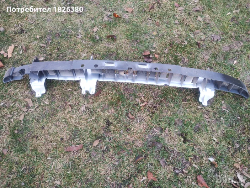 Части от броня Renault Dacia , снимка 1