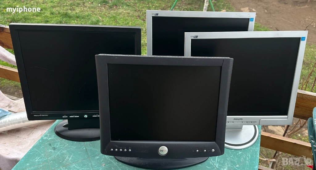 Лот от 4 броя монитори работещи Dell /Philips 2бр./Megavision, снимка 1