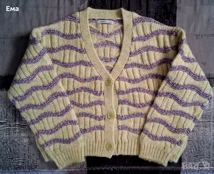 Детска плетена жилетка, снимка 1