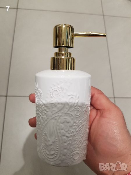 Диспенсър, снимка 1