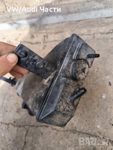 Казанче бензинови пари за Ауди А4 Б6 Б7 Ауди А6 Audi A4 B6 B7 Audi A6 8E0201803E, снимка 2 - Части - 44473834
