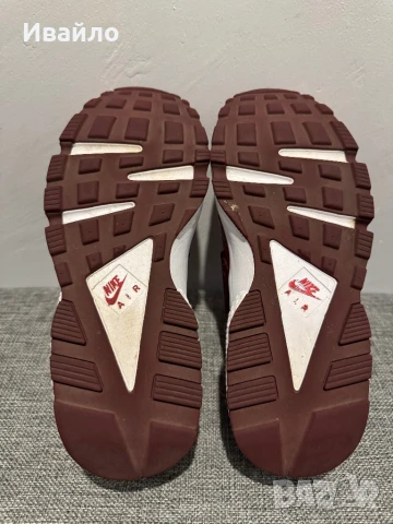 NIKE WMNS AIR HUARACHE RUN, снимка 6 - Маратонки - 50923338