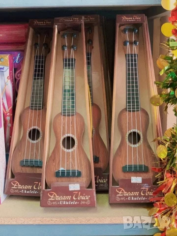 Детска механична китара – Реалистичен дизайн за музикални игри