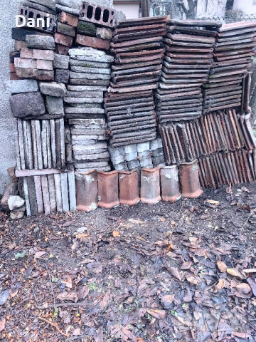 Подарявам стари керемиди,капаци и плочки