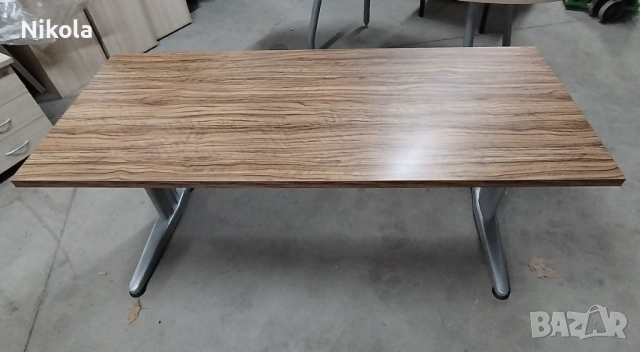 Бюро с метални крака - офис маса 160/66/74см, снимка 8 - Работни маси и бюра - 52108777