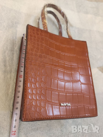 Дамска чанта Parfois. , снимка 3 - Чанти - 36370812